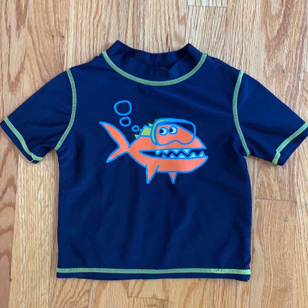 3/$10 - Carter’s Rashguard - size 12 months
